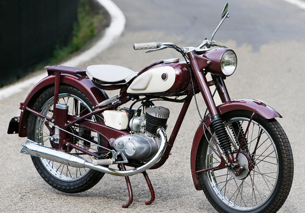 Sejarah Motor: Awal Kemunculan hingga Era Modern